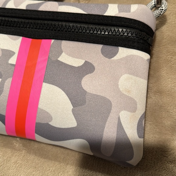 Haute Shore tote - Picture 14 of 14